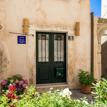 Old Town Historical * דוברובניק