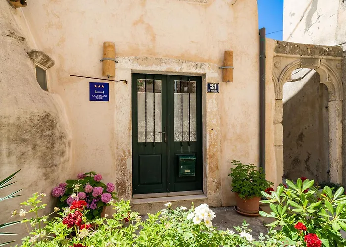 Old Town Historical * דוברובניק